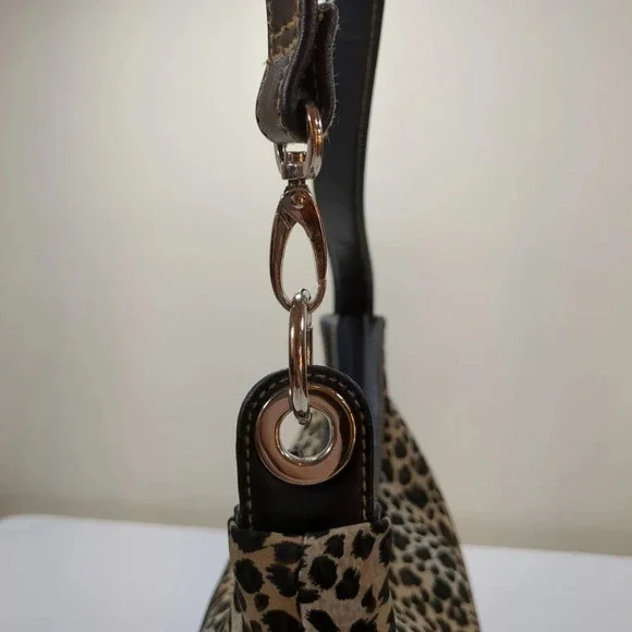 Charter Club Classics Leopard print shoulder purse - Picture 3 of 12